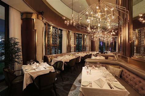 restaurants in mega kuningan|Must.